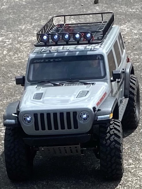 Axial JLU
